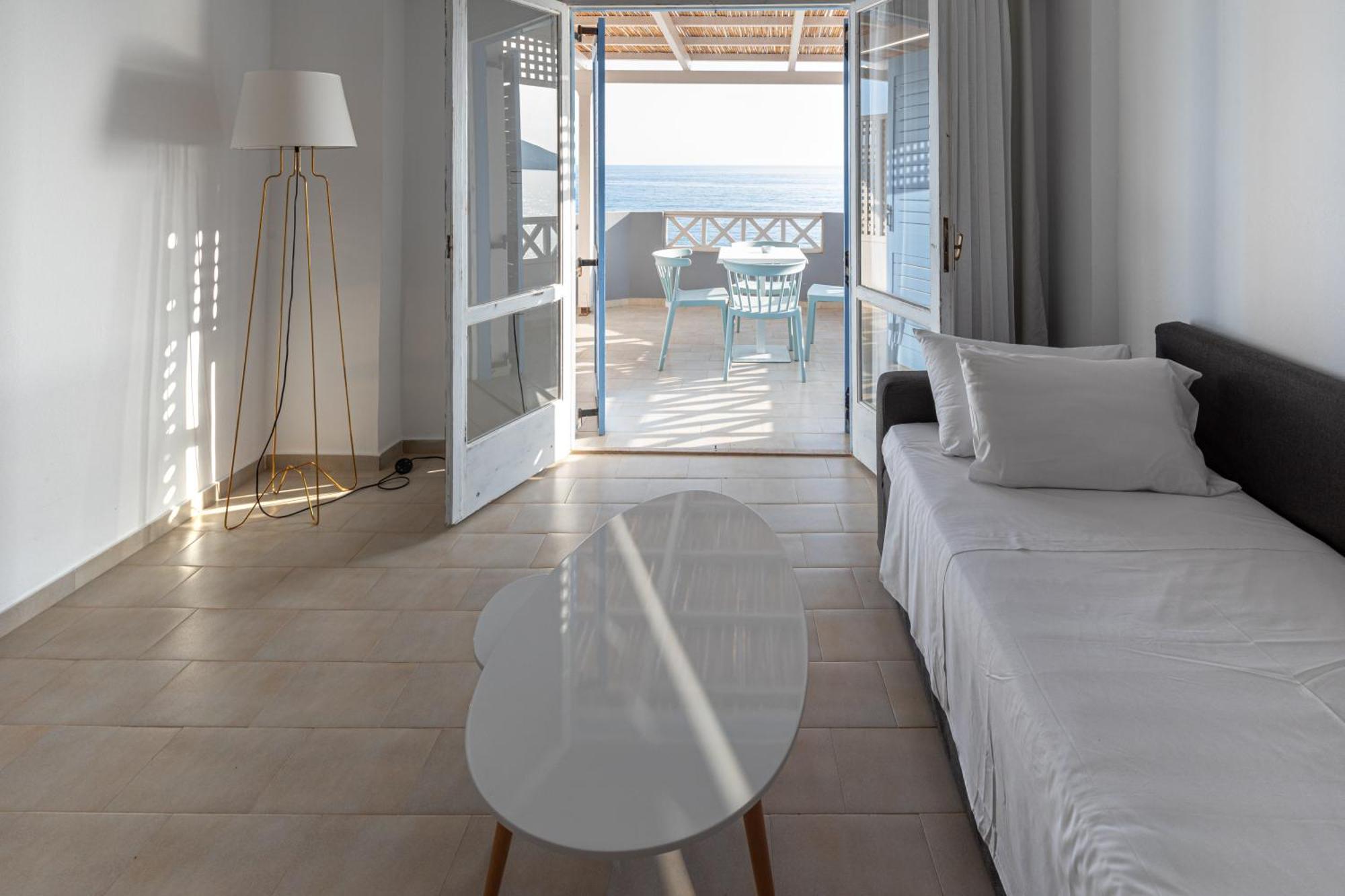 Hotel Triton Authentic Cretan 4*